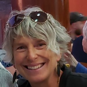 Meet your Posher, Suzanne